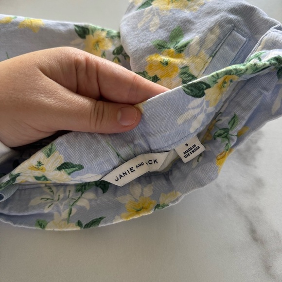 Janie and Jack Blue Floral The Daffodil Shorts Size 5 Cotton - Picture 3 of 5